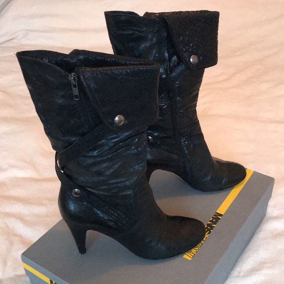 Black leather boot - Picture 7 of 13